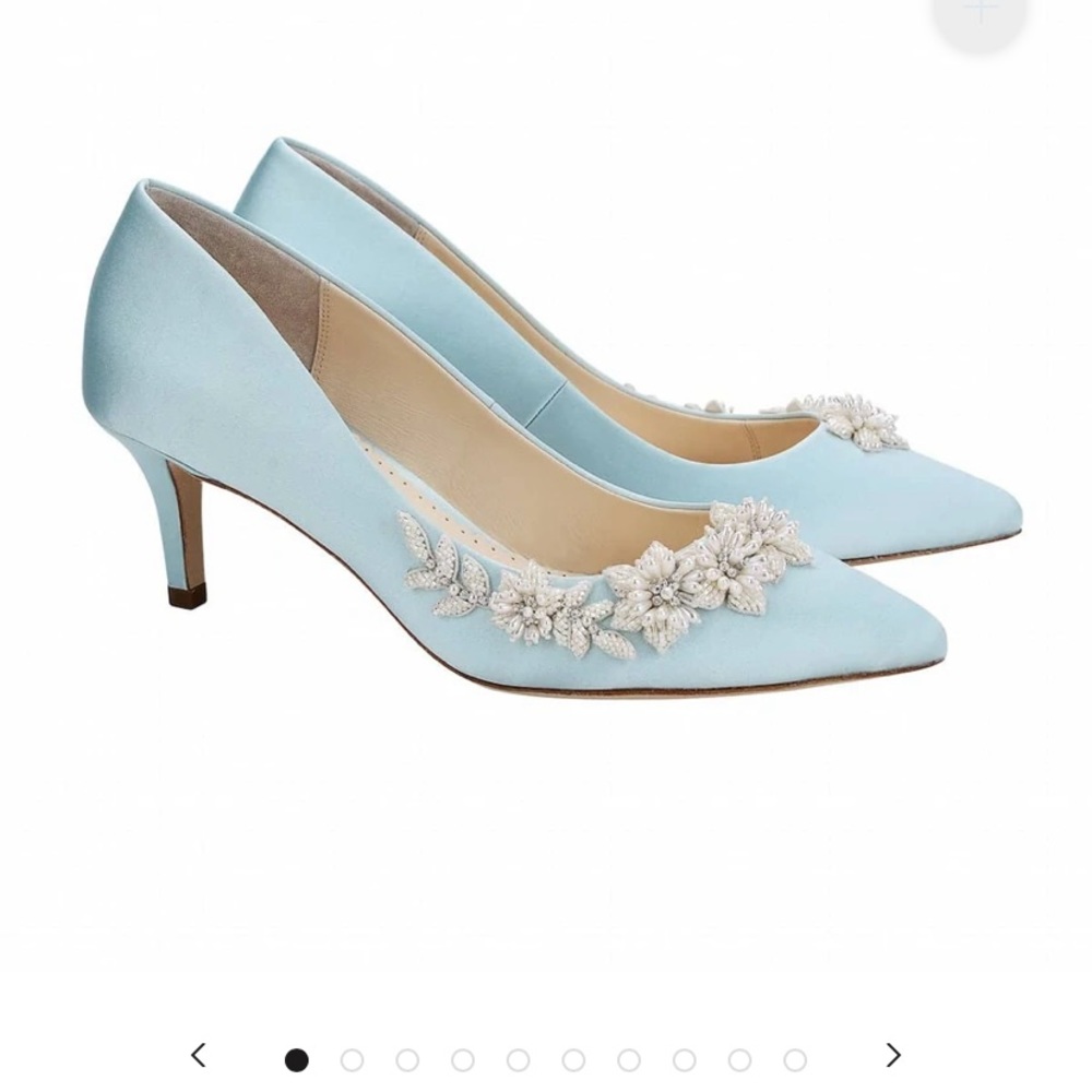 Bella Belle Iris Blue Kitten Heels NWT 8